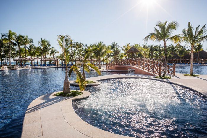 Barcelo Maya Caribe pool